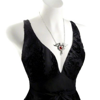 Coeur Sauvage Necklace on a mannequin